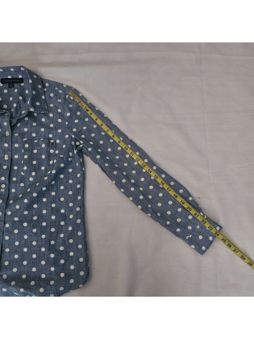 Tommy Hilfiger Women's Chambray Roll Tab Sleeve Polka Dot Print Shirt Size S/P - Picture 15 of 16